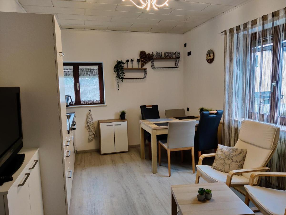 Holiday Home In Quiet Beautiful Area With Two Separate, Modern, Furnished Apartments Deutsch-Wagram Exterior foto